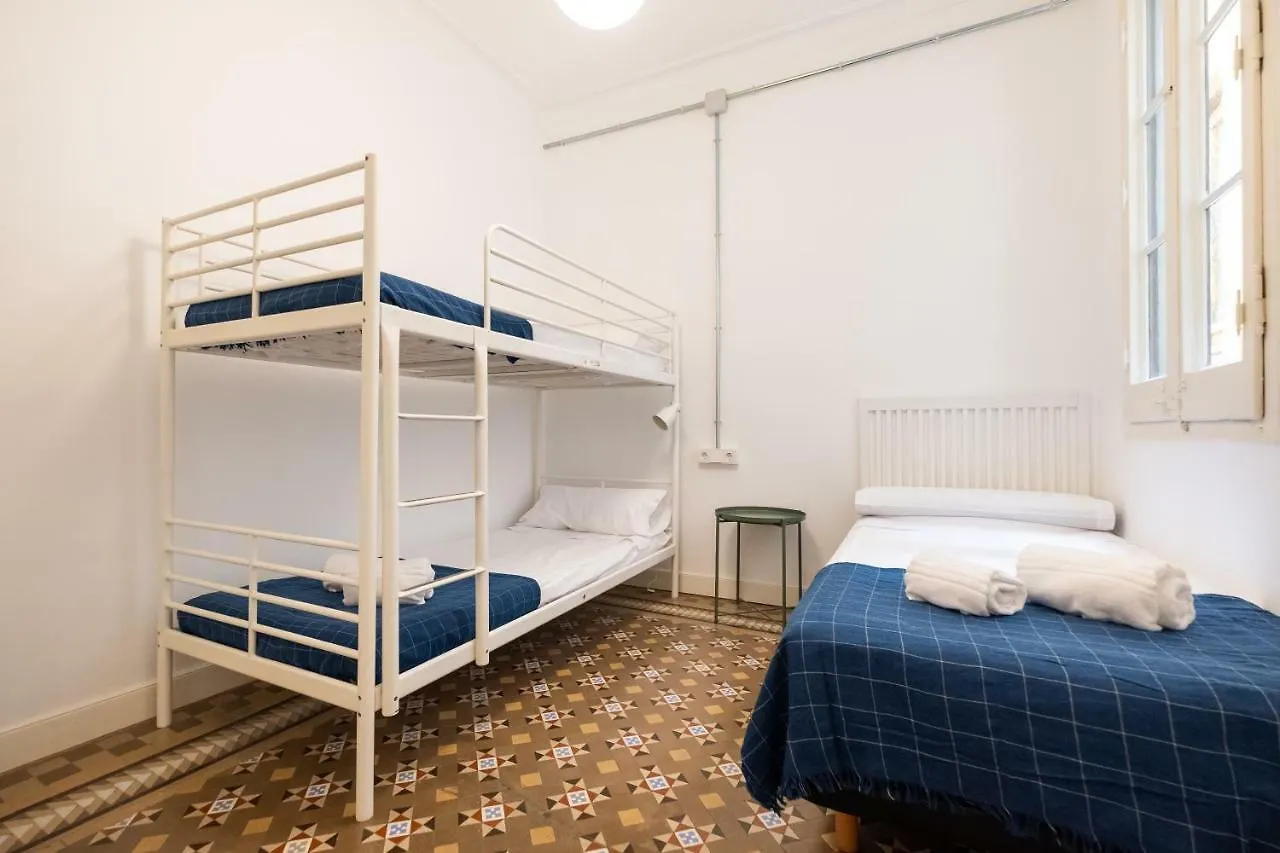 B32-Sunny And Modernist Apartment For Groups In Center Barcelona Španělsko